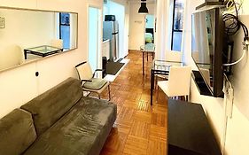Stunning Two Bed Apt Hells Kitchen